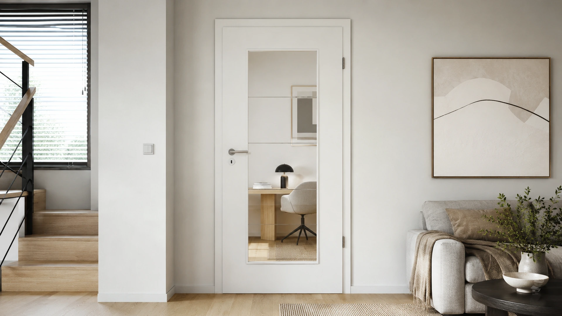 Zimmertür mit Glas in einer hellen Wohnraumsituation